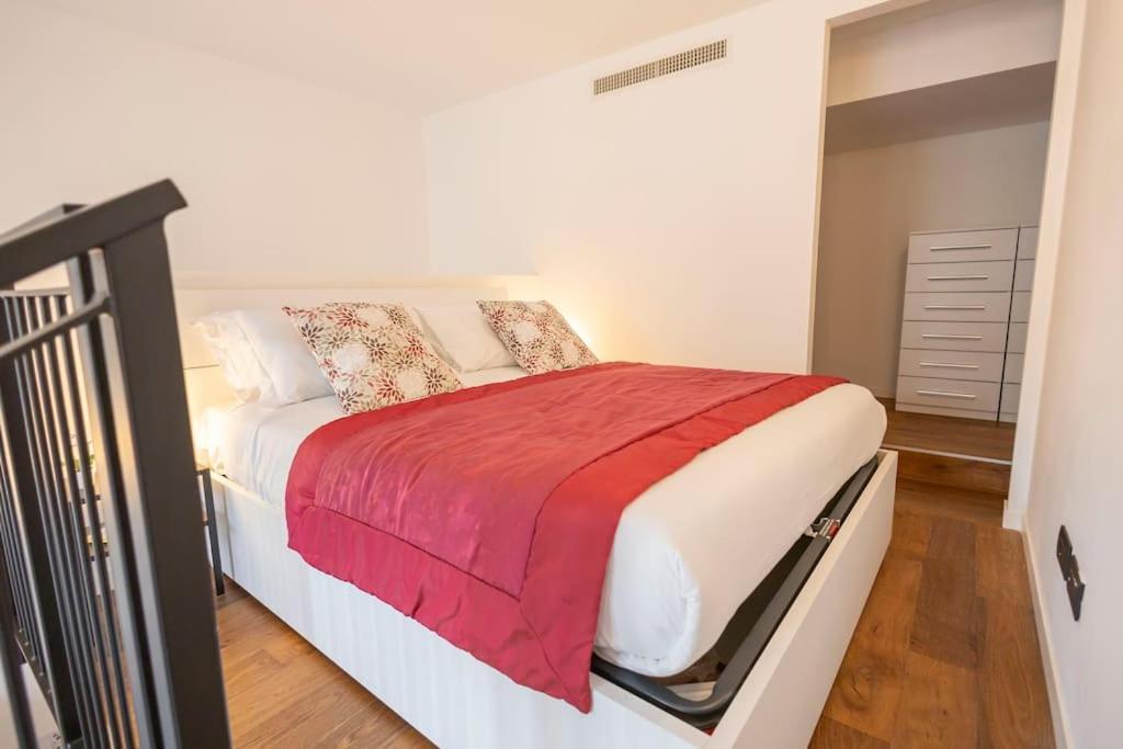 Darsena Charming Apartment By 101Flats Milan Exterior photo
